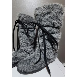 Lower East Side Monster Faux Fur Pull On Lace up Boots Black Gray Sz 9-10 RARE